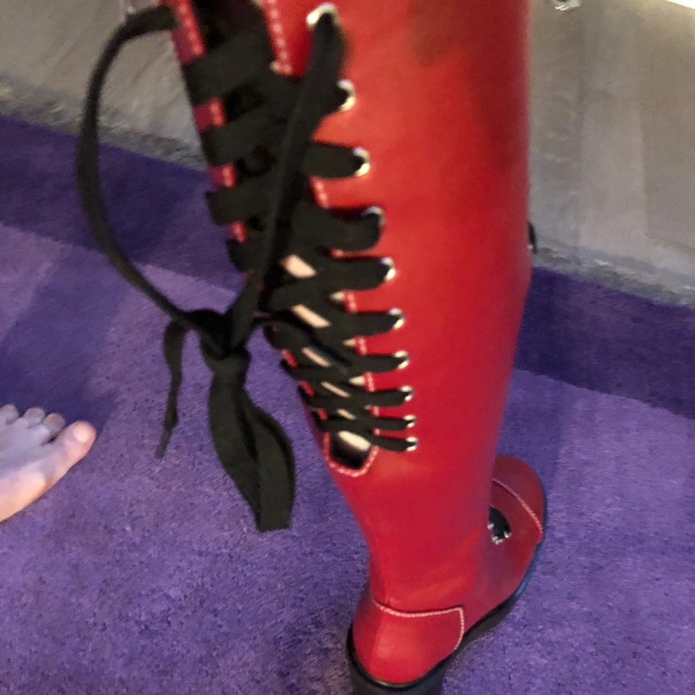 NIB Current Mood burgundy front/back lace up boots